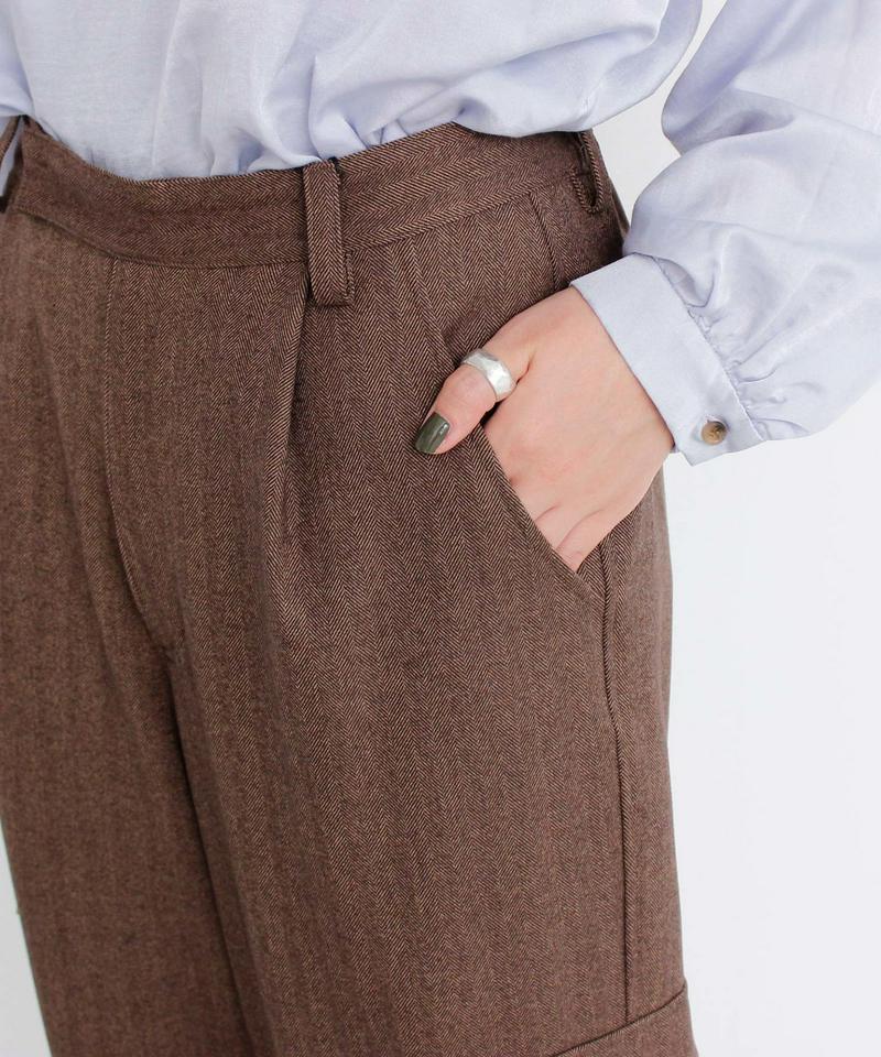 ヘリンボン裾しぼりパンツ