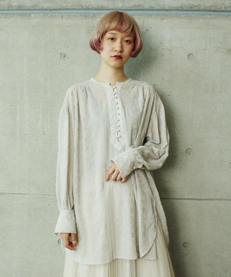 ○楊柳シフォン総刺繍ギャザーチュニックブラウス