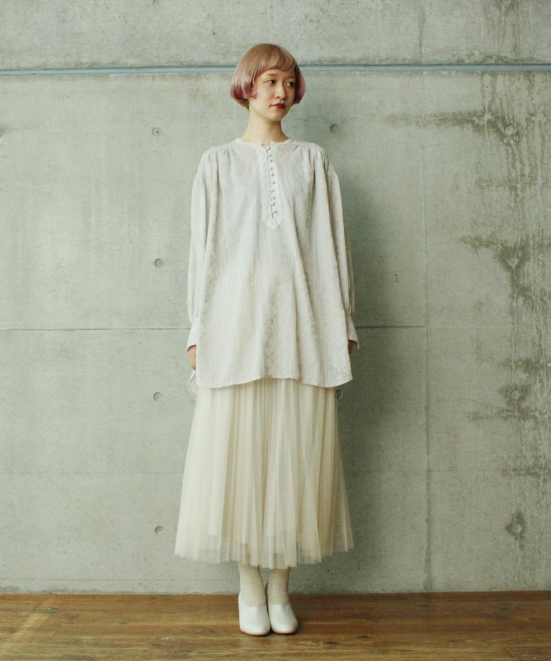 ○楊柳シフォン総刺繍ギャザーチュニックブラウス