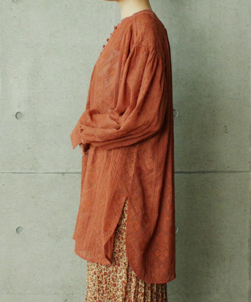 ○楊柳シフォン総刺繍ギャザーチュニックブラウス