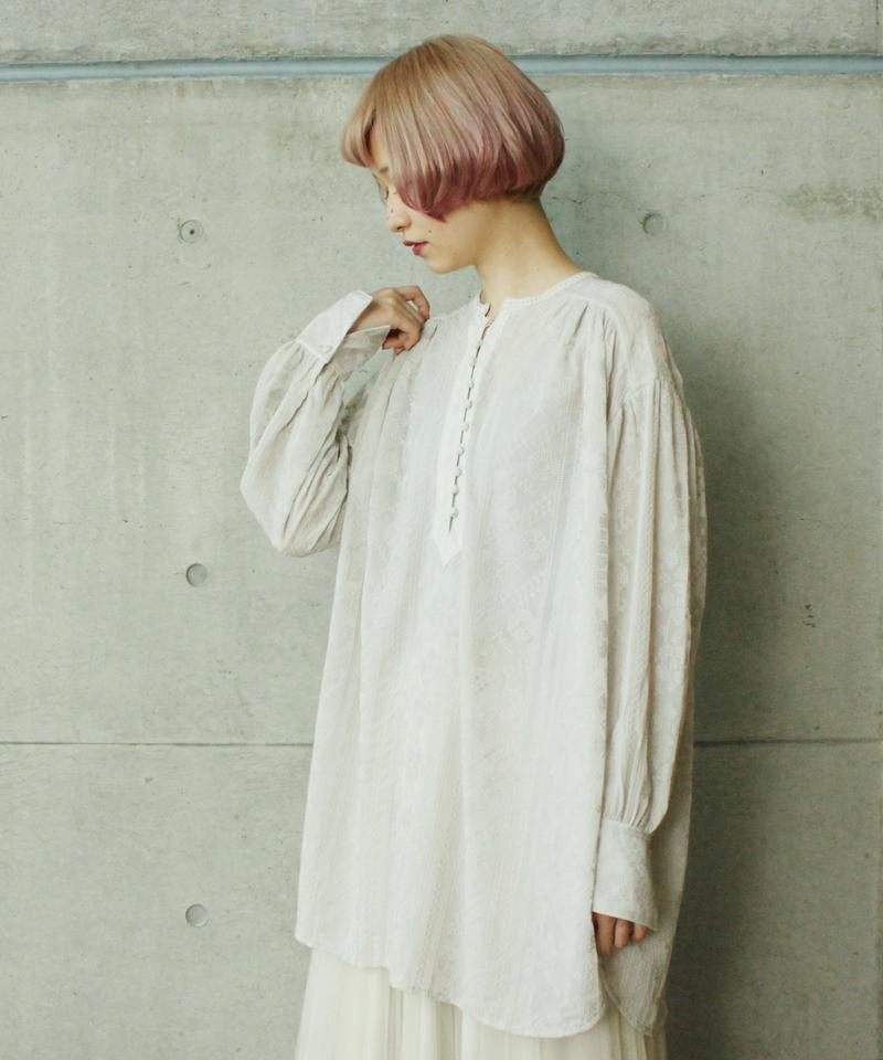 ○楊柳シフォン総刺繍ギャザーチュニックブラウス