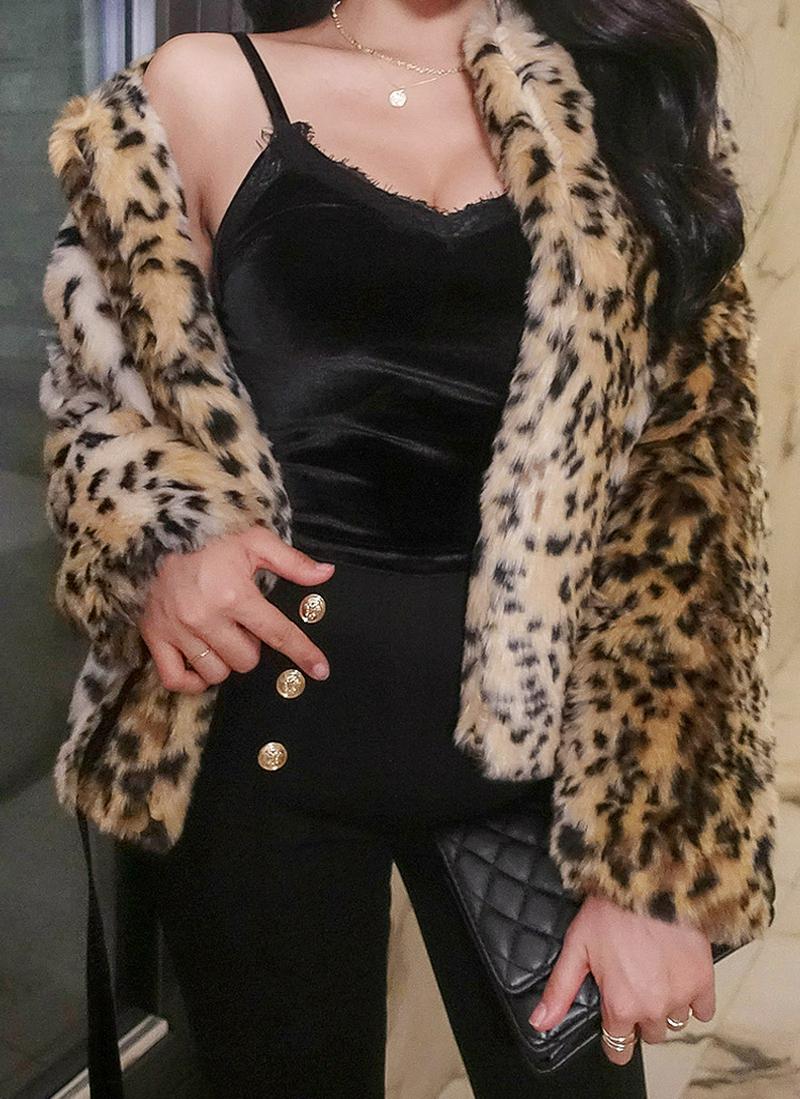 ベロアストラップヒョウ柄ファージャケット