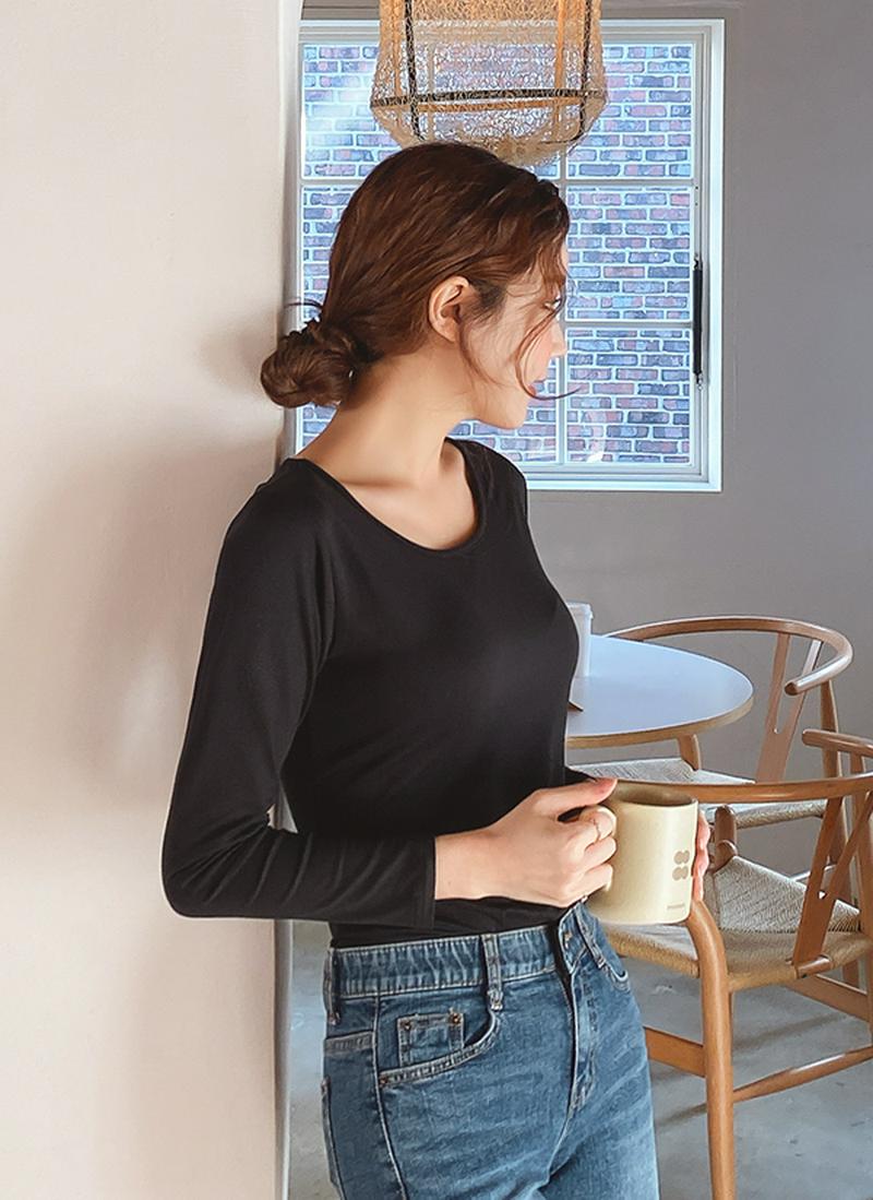 ベーシック長袖Tシャツ