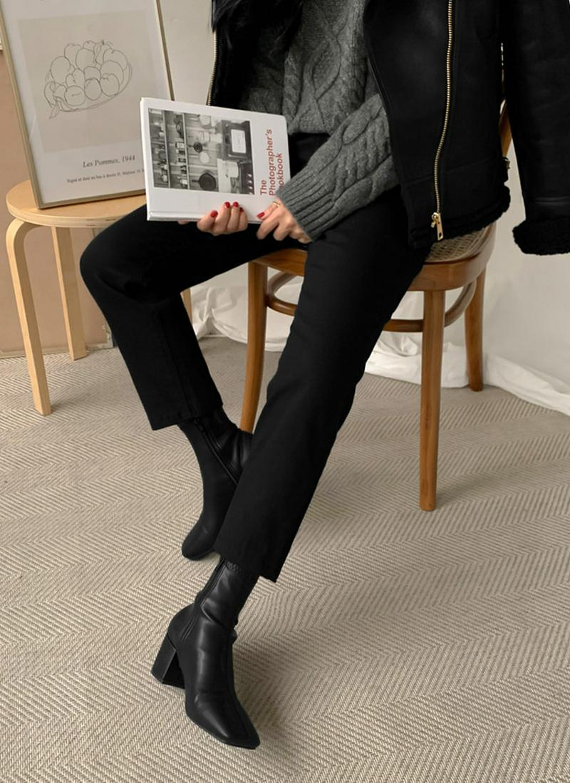 裏起毛ストレートストレッチパンツ