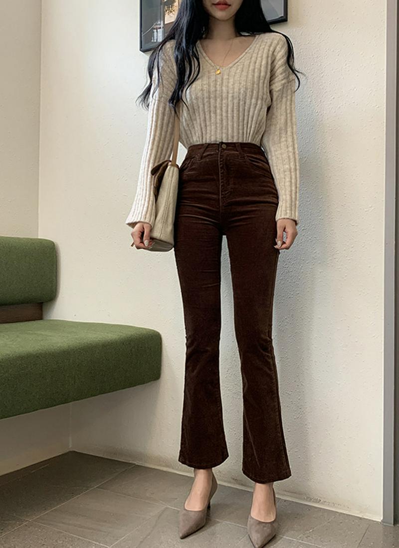 ベロアブーツカットパンツ