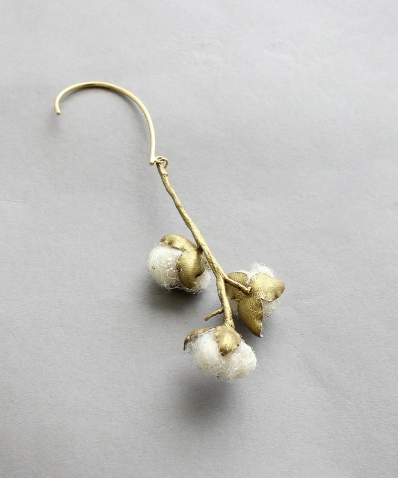 ○eiπe　アトリエ染花×eiπe　「綿花のコサージュ」イヤーフック