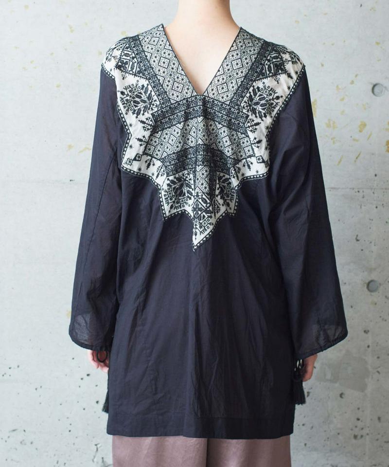 ○80ローン刺繍カフタンブラウス（cardo fabrica）