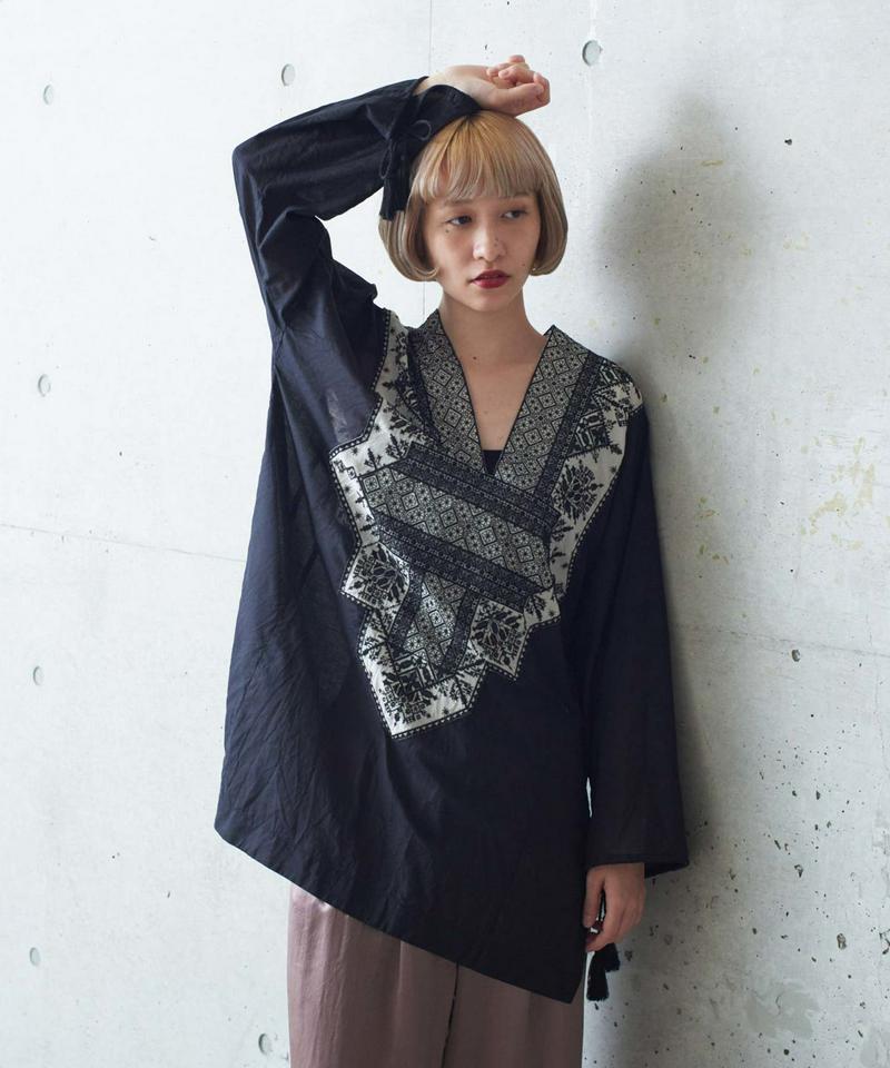 ○80ローン刺繍カフタンブラウス（cardo fabrica）