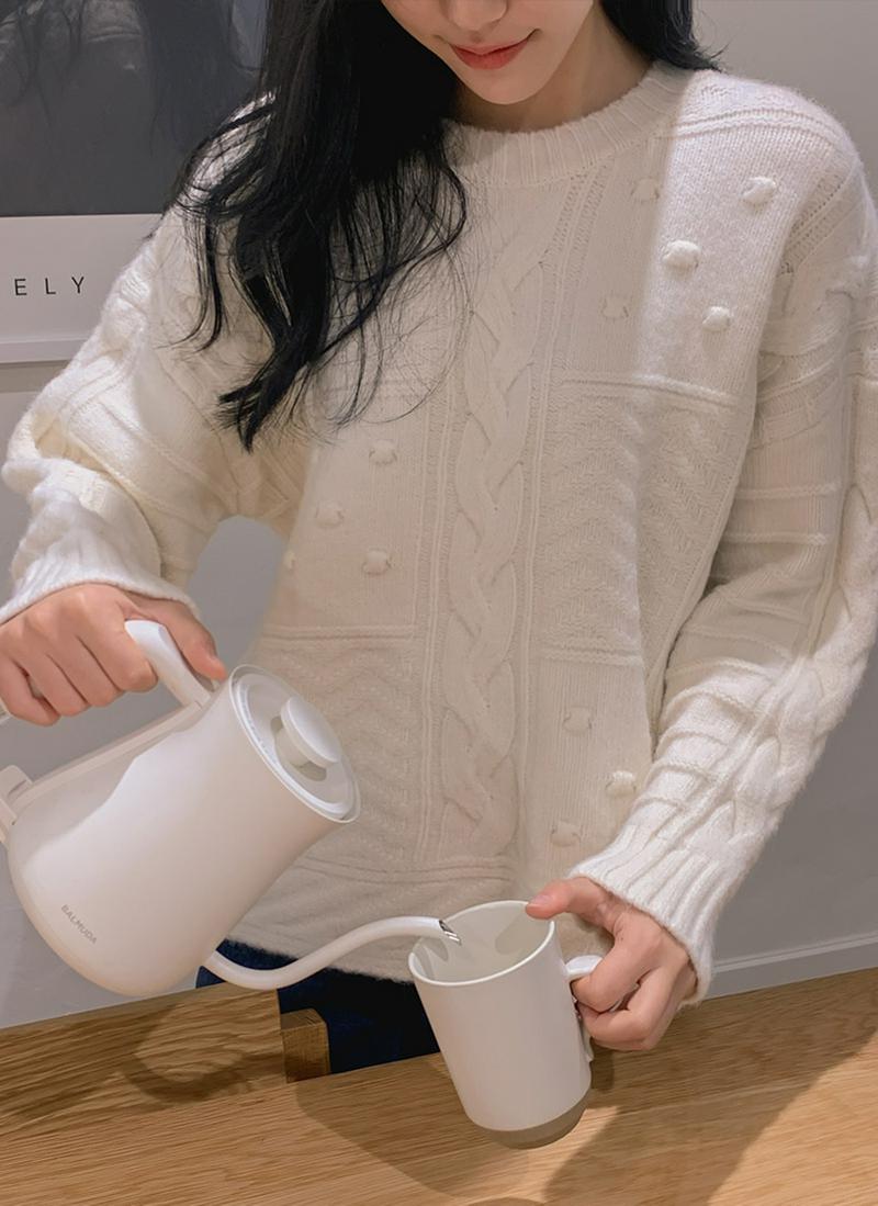フロントツイストパターンニット