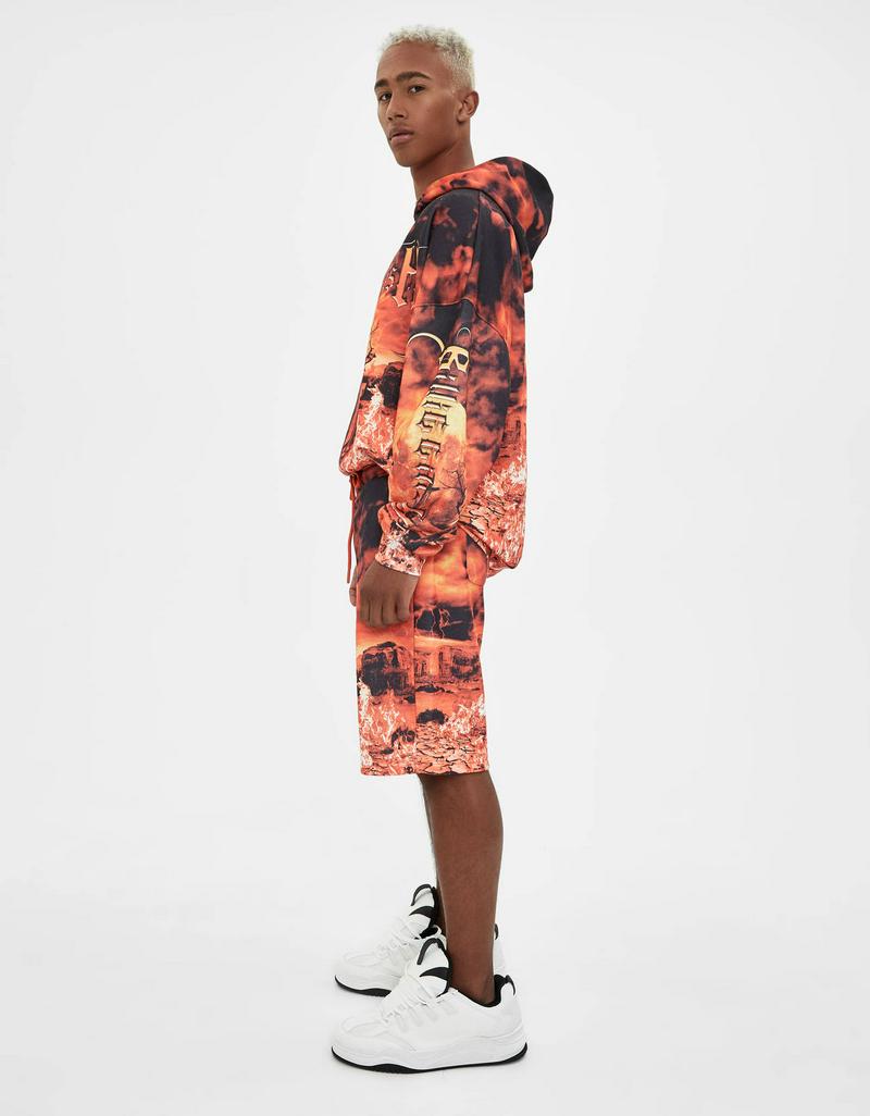 Billie Eilish x Bershka ファイヤーバミューダパンツ