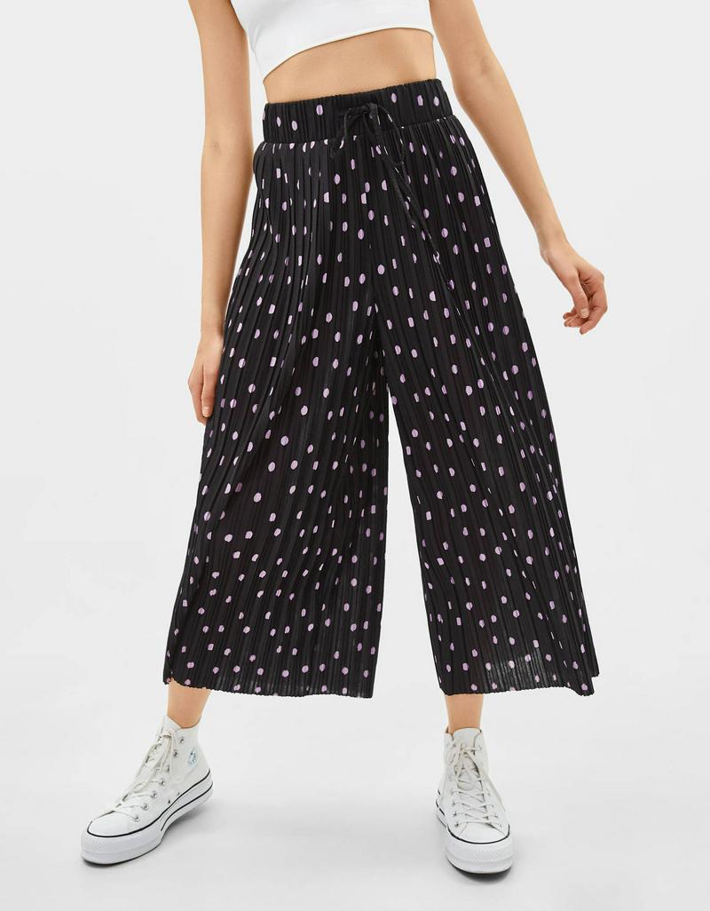 プリーツ加工キュロットパンツ