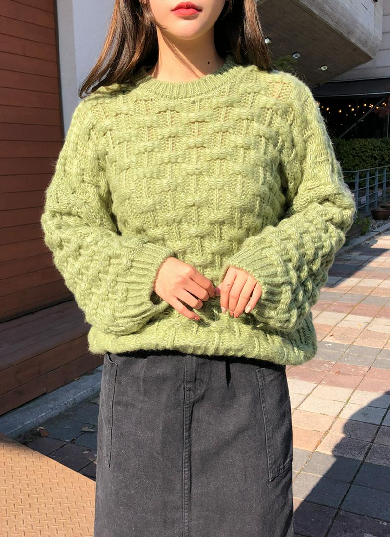 アクリル混エンボスニット