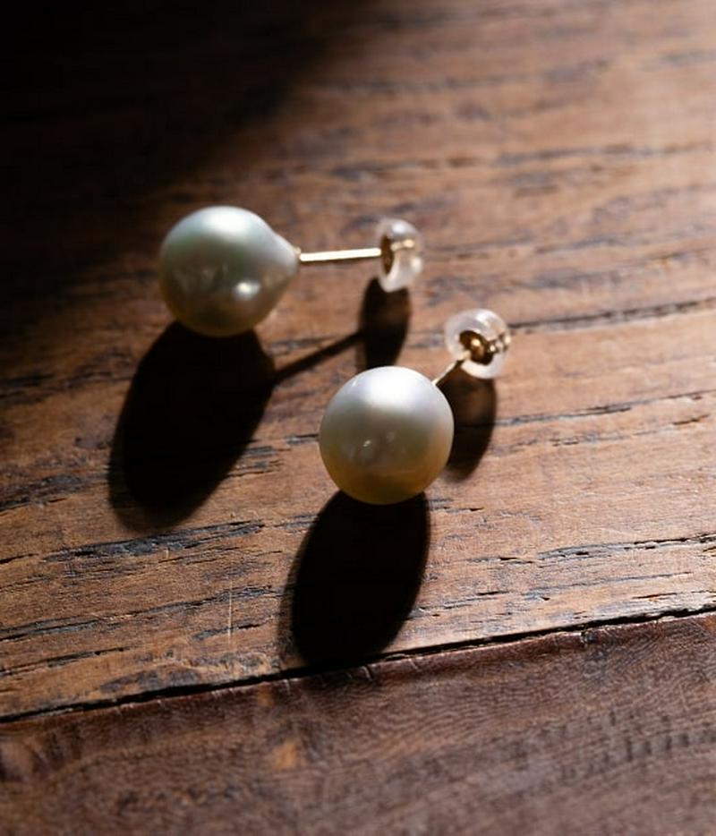 【DeWLuX】【月のPearl】k10限定ピアス