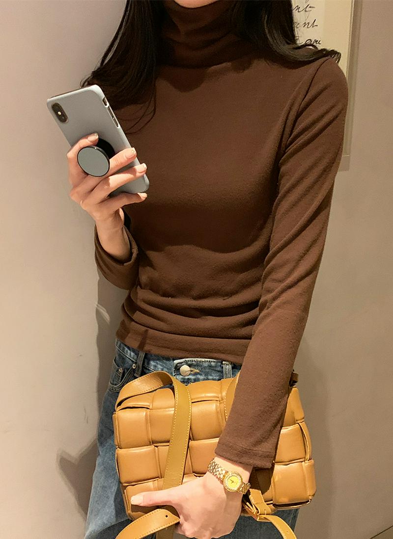 起毛タートルネックTシャツ