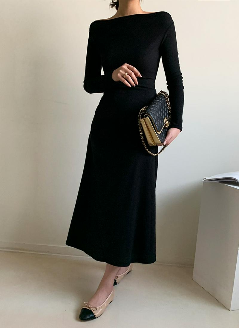 ボートネックニットワンピース