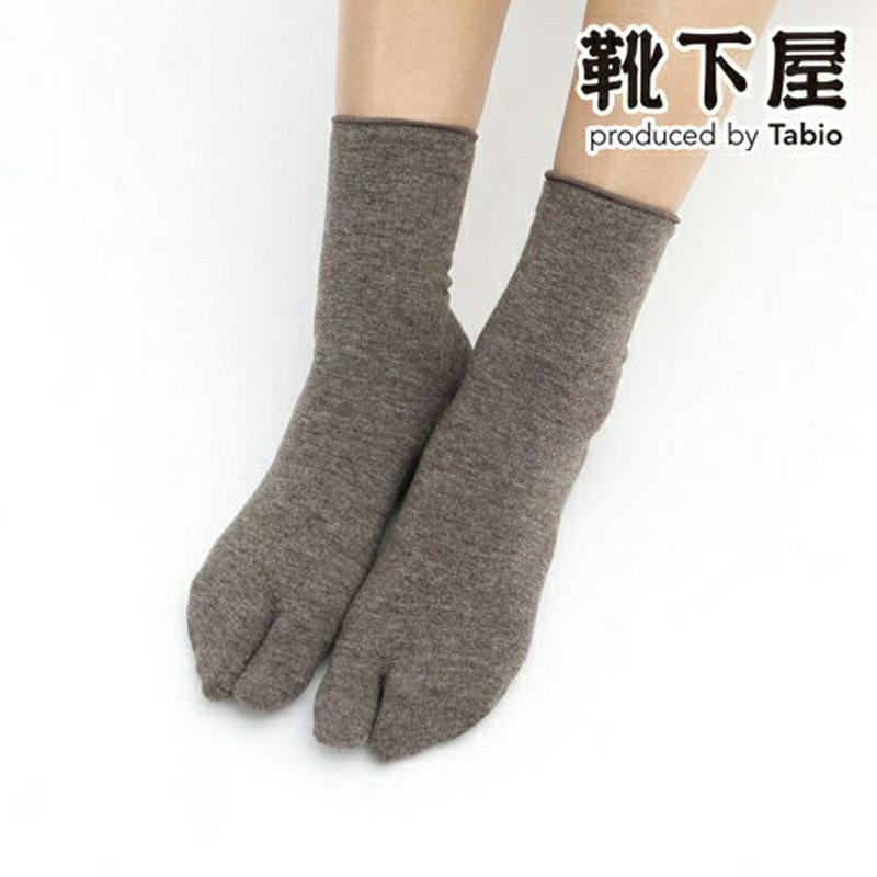 【あす楽】【靴下屋】 くるくるウール無地足袋ソックス / 靴下 タビオ Tabio くつ下 ショート 足袋 タビ たび 足袋靴下 レディース 日本製