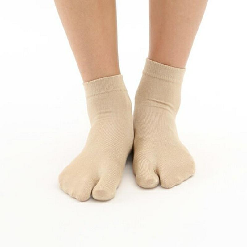 【あす楽】【TABIO LEG LABO】 しっとり絹の足袋ショートソックス 22〜24cm 【気持ちいいシルクの靴下】 / 靴下屋 靴下 タビオ Tabio くつ下 足袋　たび 足袋靴下 シルク 消臭靴下 デオドラント レディース 日本製 2206ka