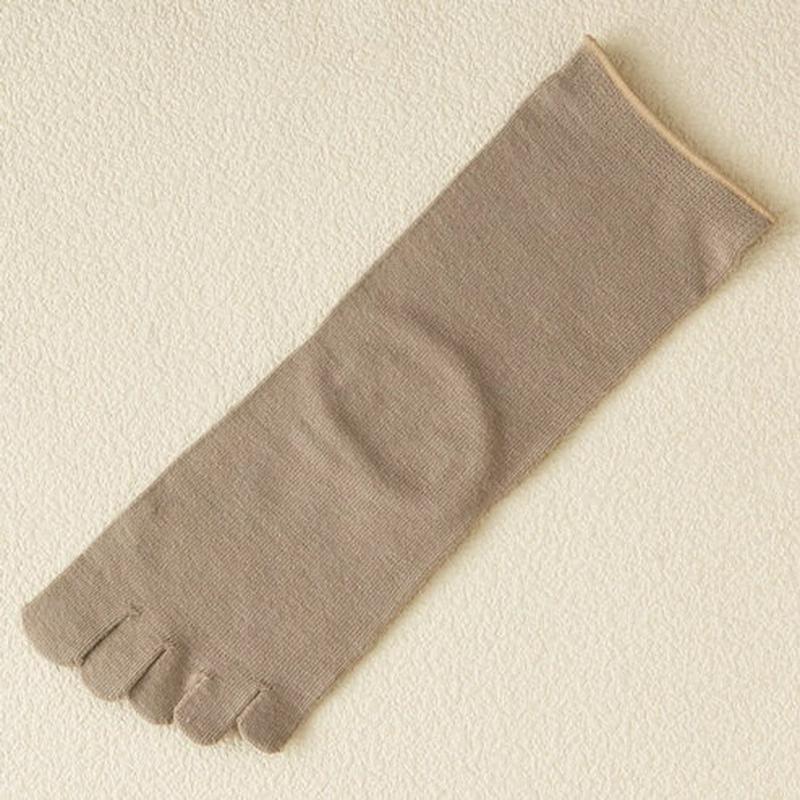 【あす楽】【TABIO LEG LABO】 重ね履き用発熱五本指ソックス ベージュ / 靴下屋 靴下 タビオ Tabio くつ下 レディース 日本製 冷えとり靴下 ¬