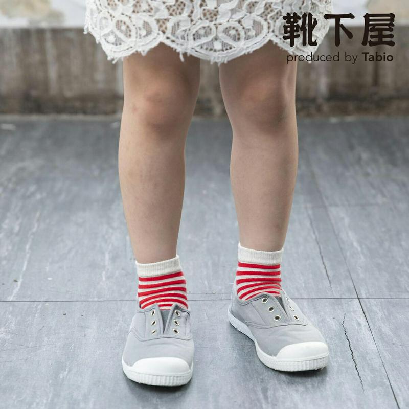 【全品送料無料～6/26 09:59迄】【あす楽】【公式 靴下屋】 キッズ ボーダーショートソックス 19～21cm / 靴下 タビオ Tabio くつ下 ショート キッズ 子供 子供用靴下 日本製