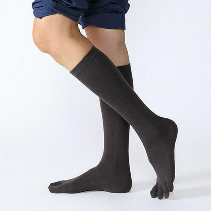 【あす楽】【靴下屋】 うるおいキープ無地 五本指ハイソックス コン 紺 ネイビー / 靴下 タビオ Tabio くつ下 レディー