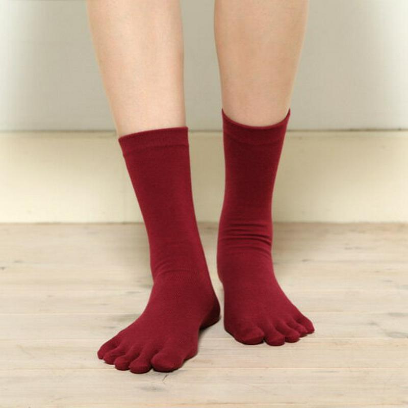 【あす楽】【靴下屋】 うるおいキープ無地5本指ソックス コン 紺 ネイビー / 靴下 タビオ Tabio くつ下 レディース 日