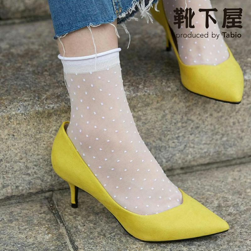 【全品送料無料★～12/26 09:59迄】【あす楽】【公式 靴下屋】 くるくる チュール ピンドット柄 ソックス / 靴下 タビオ Tabio くつ下 ショート ショートソックス 履き口ゆったり シースルー シアー クリアー 透け 水玉 ドット レディース 日本製 2312de