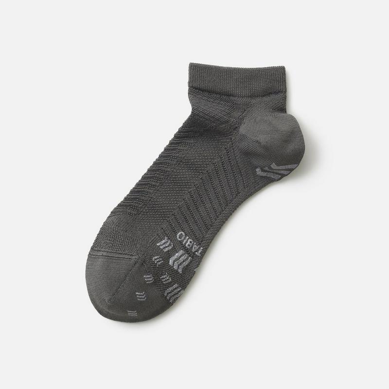【あす楽】【TABIO SPORTS】 レーシングラン 27〜29cm チャコールグリーン / 靴下屋 靴下 タビオ タビオスポーツ Tabio くつ下 ショート メンズ 大きいサイズ L 日本製 ¬¬