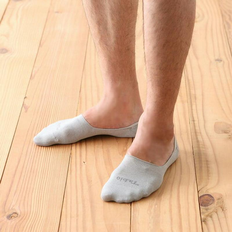 【あす楽】【Tabio MEN】 メンズ消臭・速乾フロントTabioカバーソックス23〜25cm サラシ ホワイト 白 / 靴下
