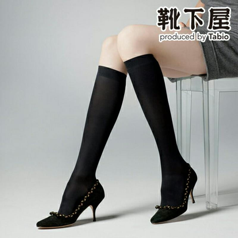 【全品送料無料★〜1/16 23:59迄】【あす楽】50％OFF【TABIO LEG LABO】 着圧厚手無地ハイソックス / 靴下屋 靴下 タビオ Tabio くつ下 レディース 着圧 日本製 2101sl