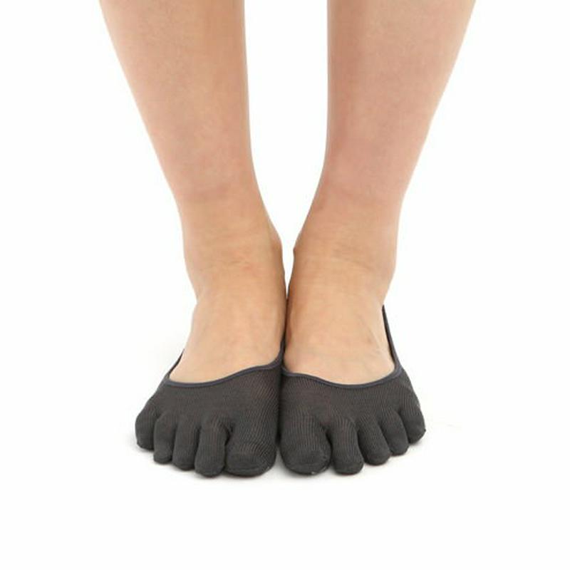 【あす楽】【TABIO LEG LABO】 しっとり絹の滑り止め付き5本指カバーソックス22〜24cm【気持ちいいシルクの靴下】 / 靴下屋 靴下 タビオ くつ下 5本指 五本指 5本指靴下 五本指靴下 カバー シルク 絹 カテキン 消臭 レディース 日本製 2206ka