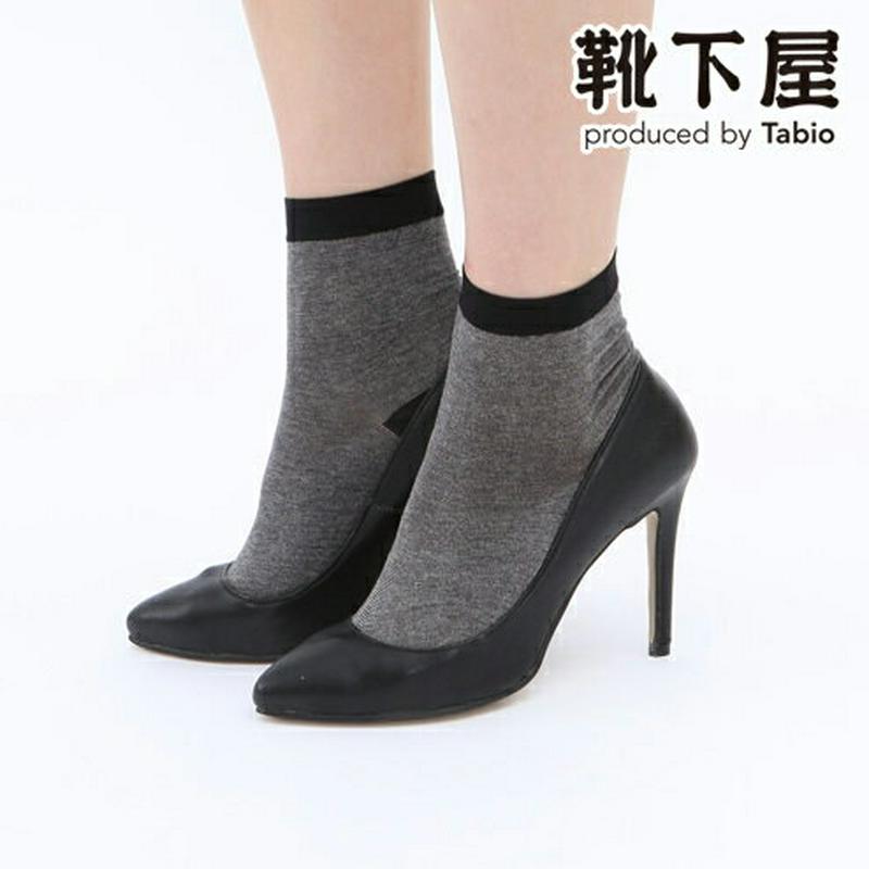 【全品送料無料～6/26 09:59迄】【あす楽】【公式 Tabio】 綿混 ショートソックス / 靴下屋 靴下 タビオ くつ下 ショート ソックス くるぶし上 80デニール 無地 ナイロン 薄手 レディース 黒 日本製