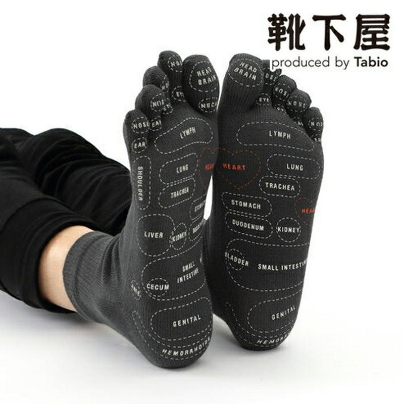 【あす楽】【靴下屋】 ◆WEB限定◆英字足ツボプリント五本指ソックス 22〜24cm / 靴下 タビオ Tabio くつ下 ショート 5本指 五本指 5本指靴下 五本指靴下 5本指ソックス 五本指ソックス レディース 日本製 2212ka