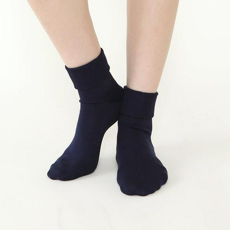 【あす楽】【靴下屋】 薄手の三つ折りショートソックス 24〜26cm / 靴下屋 靴下 タビオ Tabio くつ下 ショート 大きいサイズ レディース 日本製 2201fkt 2206ka