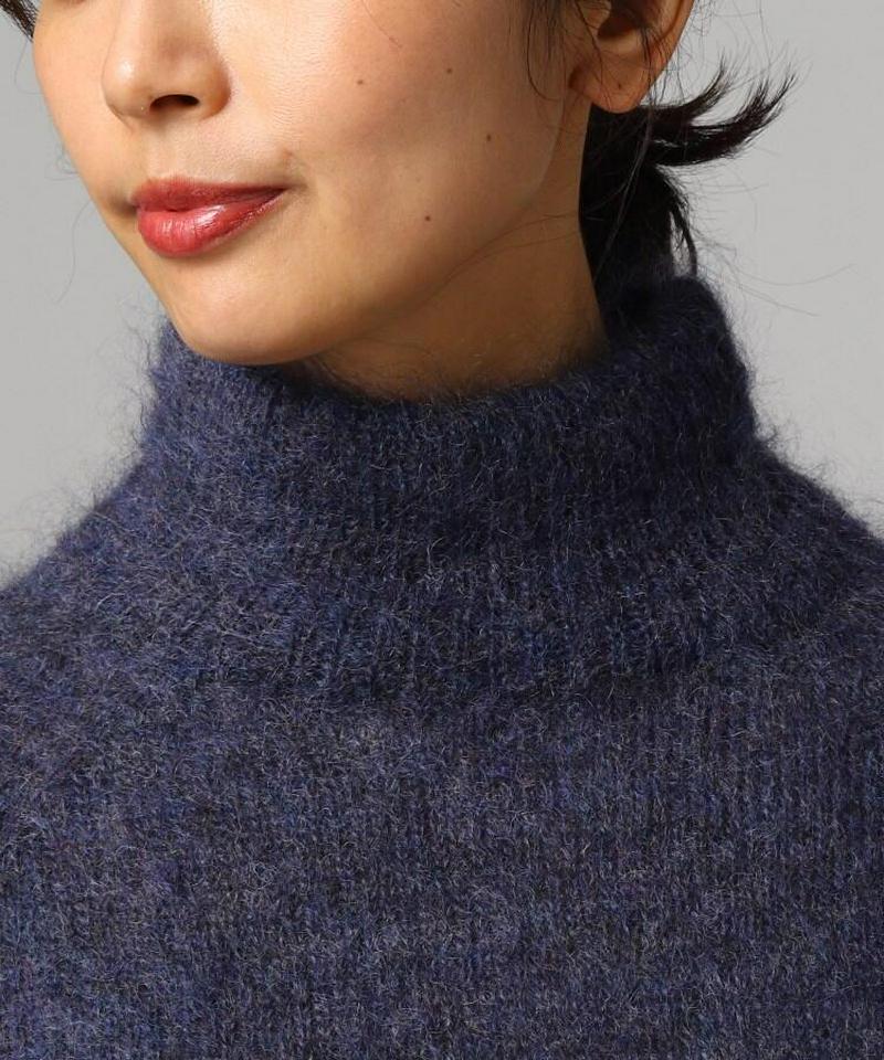 モヘヤ混ハイネックニットプルオーバー