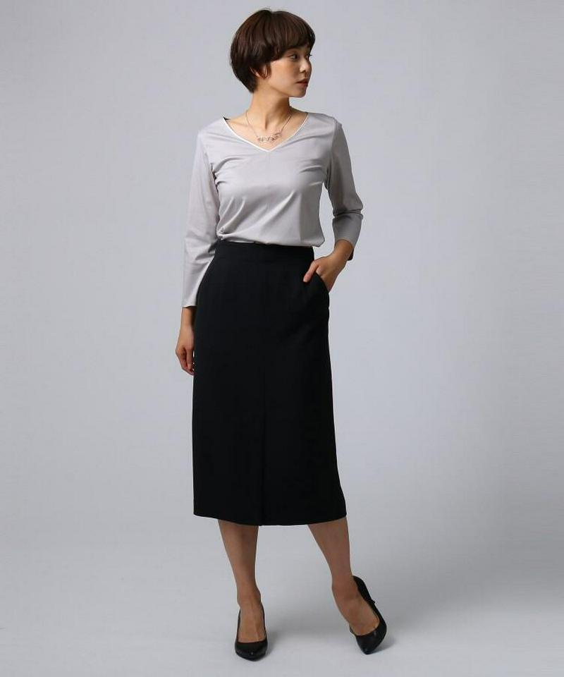 [L]【洗える】サテンVネックスムースカットソー