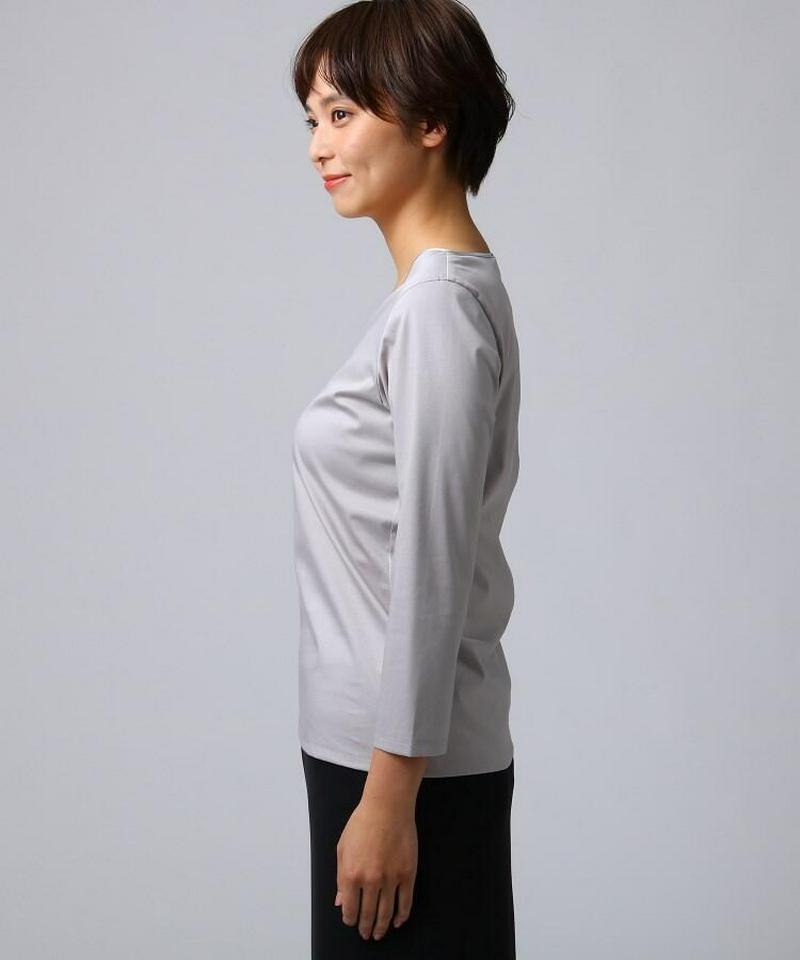 [L]【洗える】サテンVネックスムースカットソー