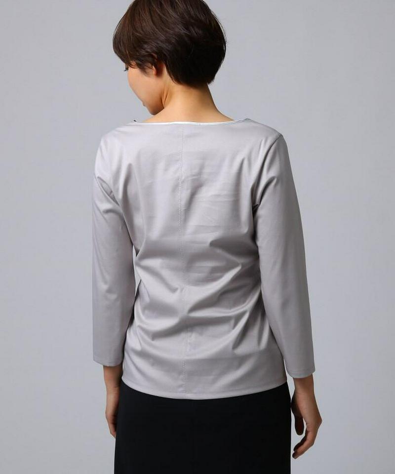 [L]【洗える】サテンVネックスムースカットソー