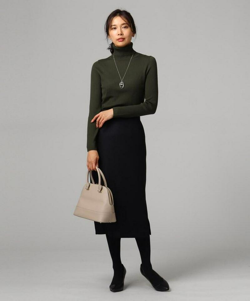 [L]ウールタートルネックプルオーバー