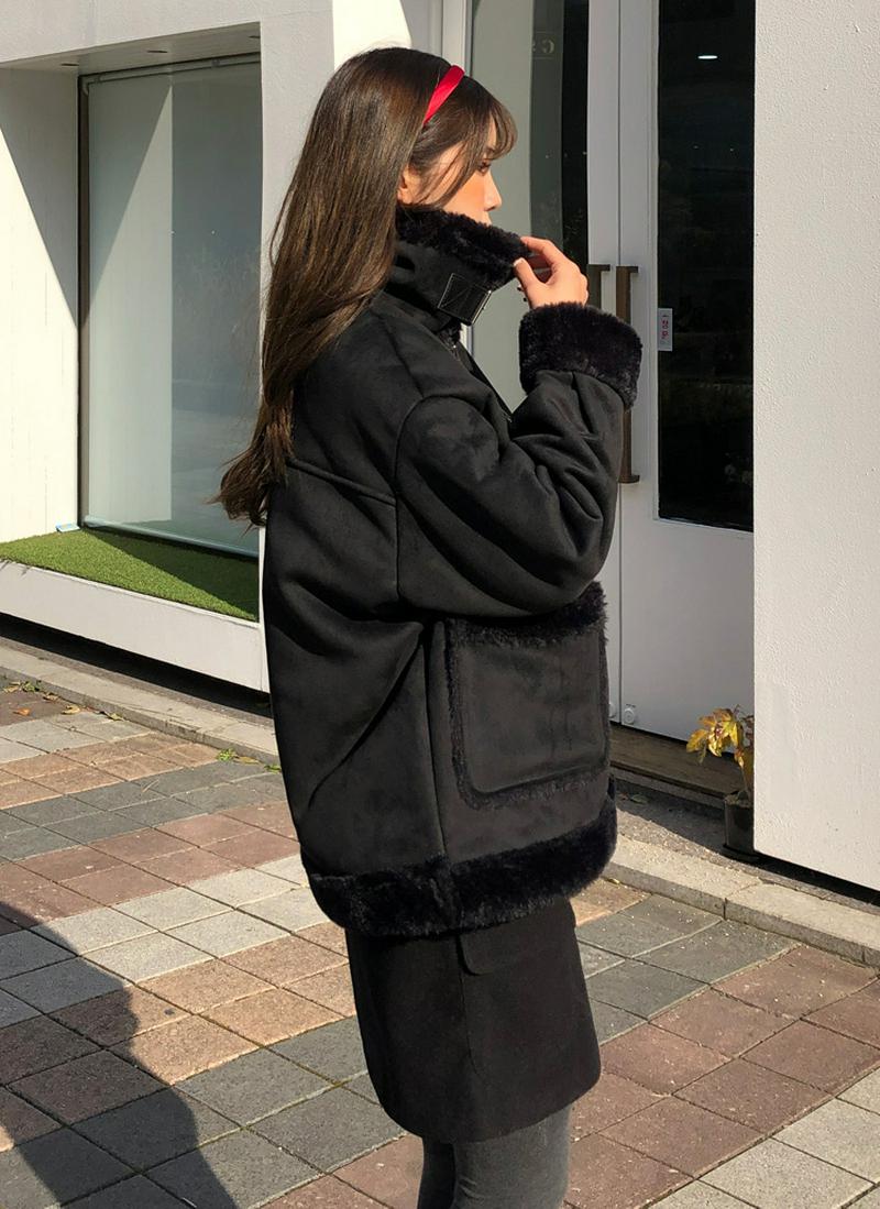 バックルハイネックムートン風ジャケット