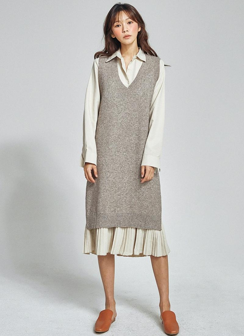 ベスト付プリーツヘムワンピース(ベージュ)