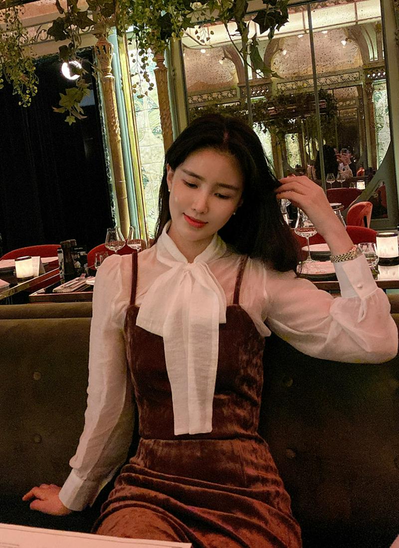 バックスリットベロアキャミワンピース