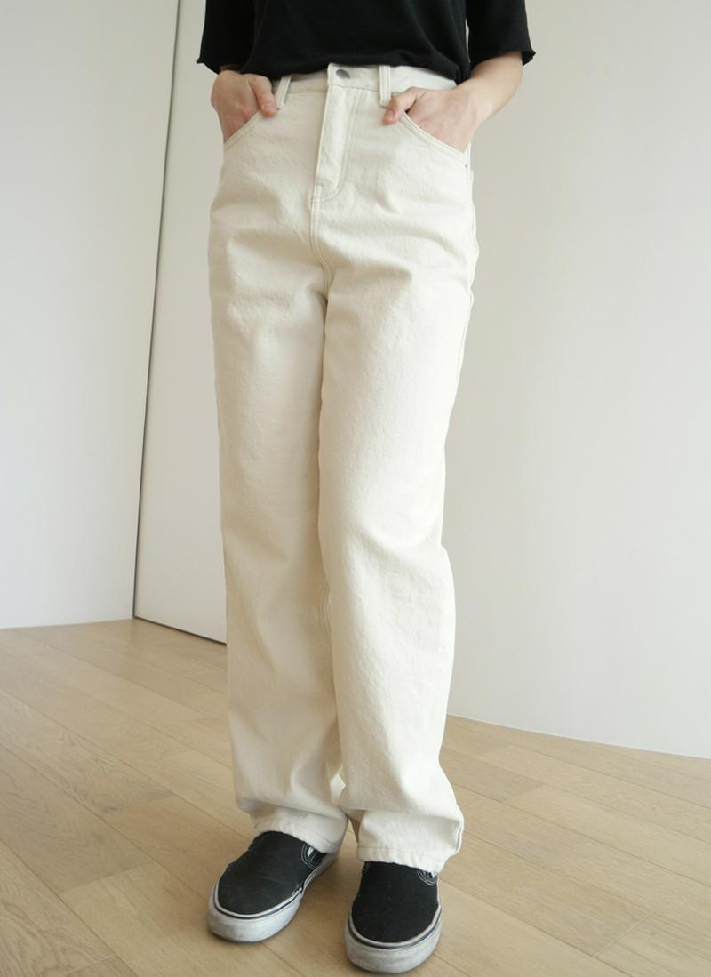 ストレートフィットコットンパンツ
