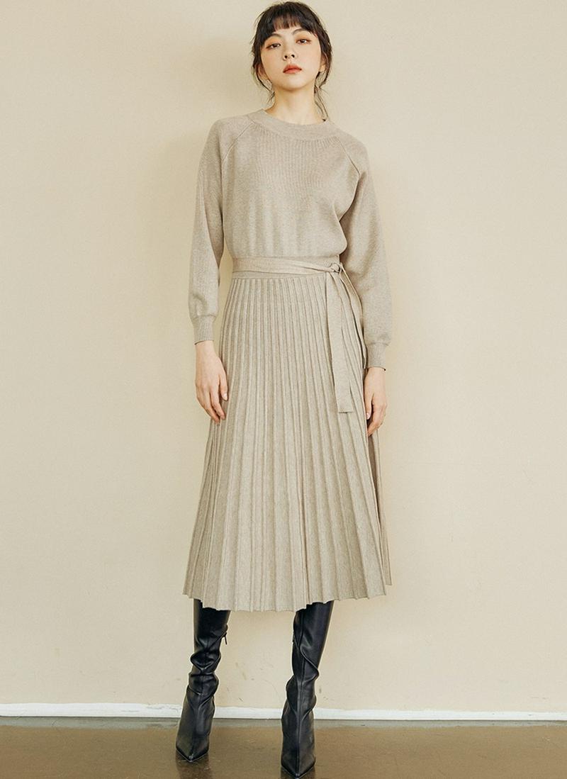 ラグランスリーブニットワンピース