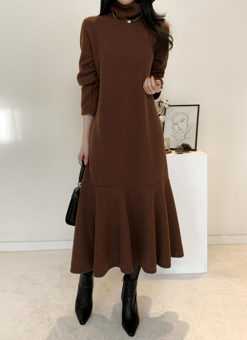 フレアヘムリブニットワンピース