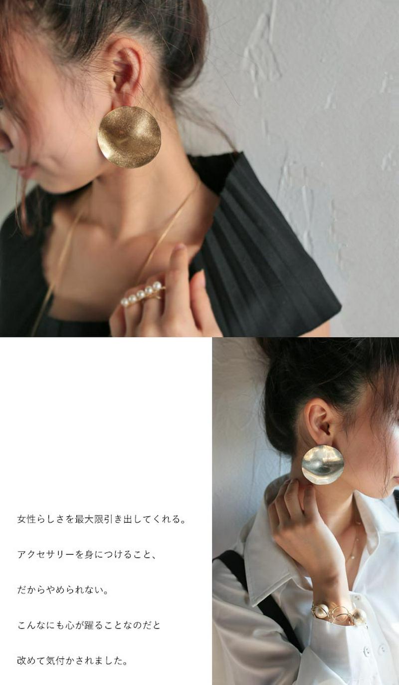 唯一無二の存在感。アシメデザインピアス・再再販。(30)メール便可 few【238B】
