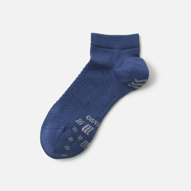 【あす楽】【TABIO SPORTS】 レーシングラン 27〜29cm インディゴ / 靴下屋 靴下 タビオ タビオスポーツ Tabio くつ下 ショート メンズ 大きいサイズ L 日本製 ¬¬