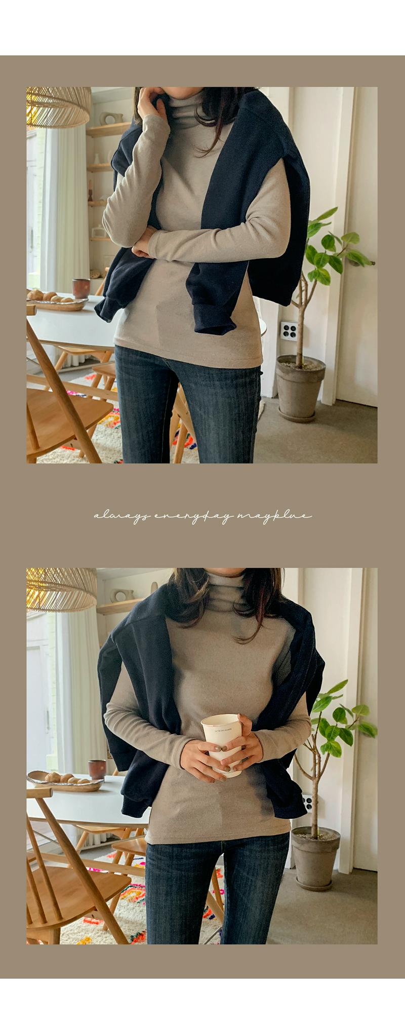 起毛タートルネックTシャツ