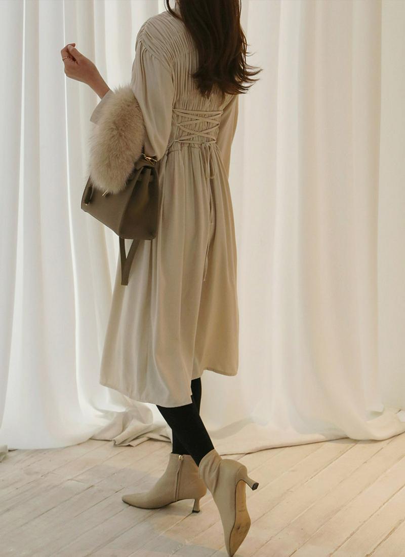 バッククロスストラップワンピース