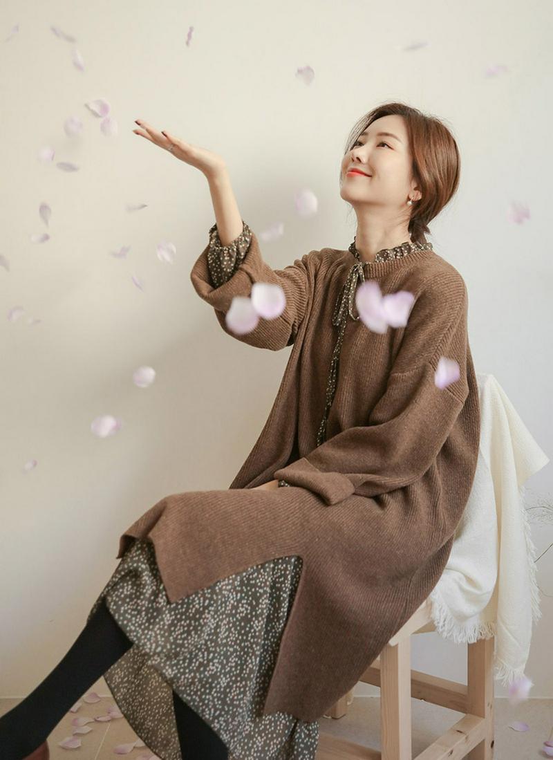 ウール混スリットヘムニットワンピース