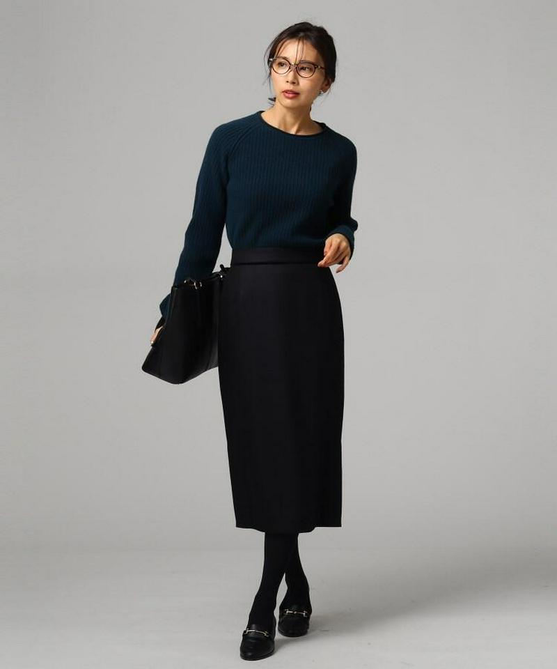 サージタイトスカート